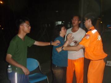 驚魂未定的一夜................................................................. 文/林郁盛． 圖/林郁盛