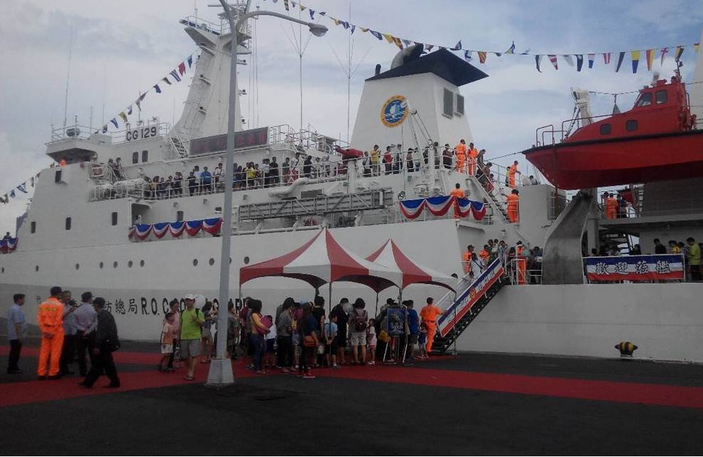 2015世界海洋日-3000噸級高雄艦開放參觀