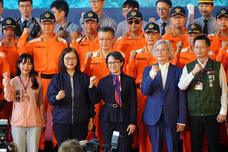 600噸級巡防艦交船、下水聯合典禮及端節威力掃蕩誓師暨接裝典禮-1