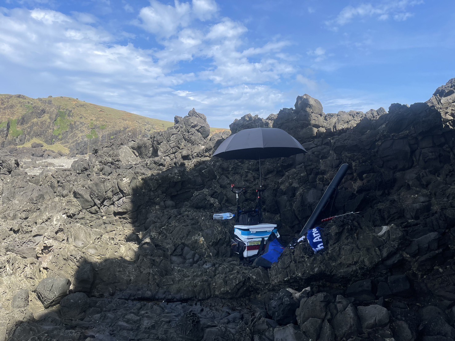 岸際所遺留釣具