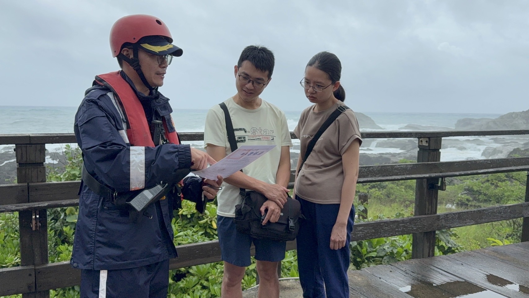 氣象署解除陸警 臺東縣政府劃定管制區尚未撤除 海巡署東部分署呼籲切勿擅闖