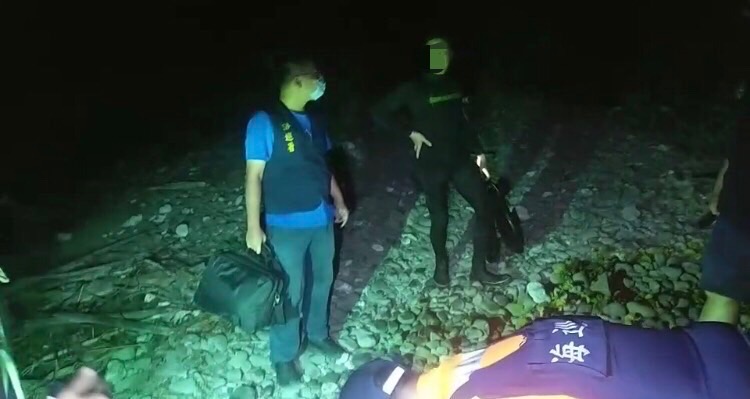 富山保育區違規採捕，海巡當場緝獲函送