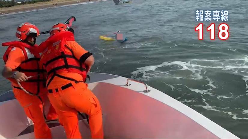 【淡水風帆活動漂外海，海巡急速艇馳救援】