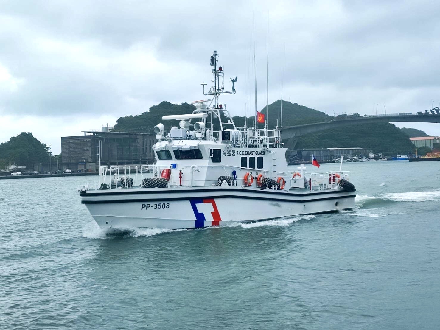 蘇澳海巡再添生力軍 新造35噸級艇加入執法