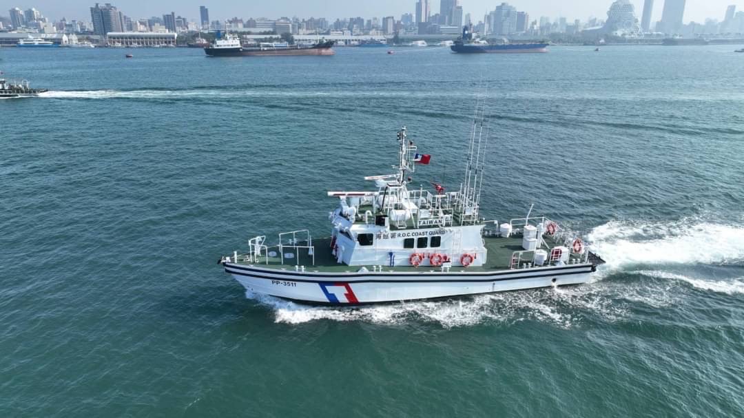 新造35噸巡防艇投入執法 臺南海巡增添新戰力