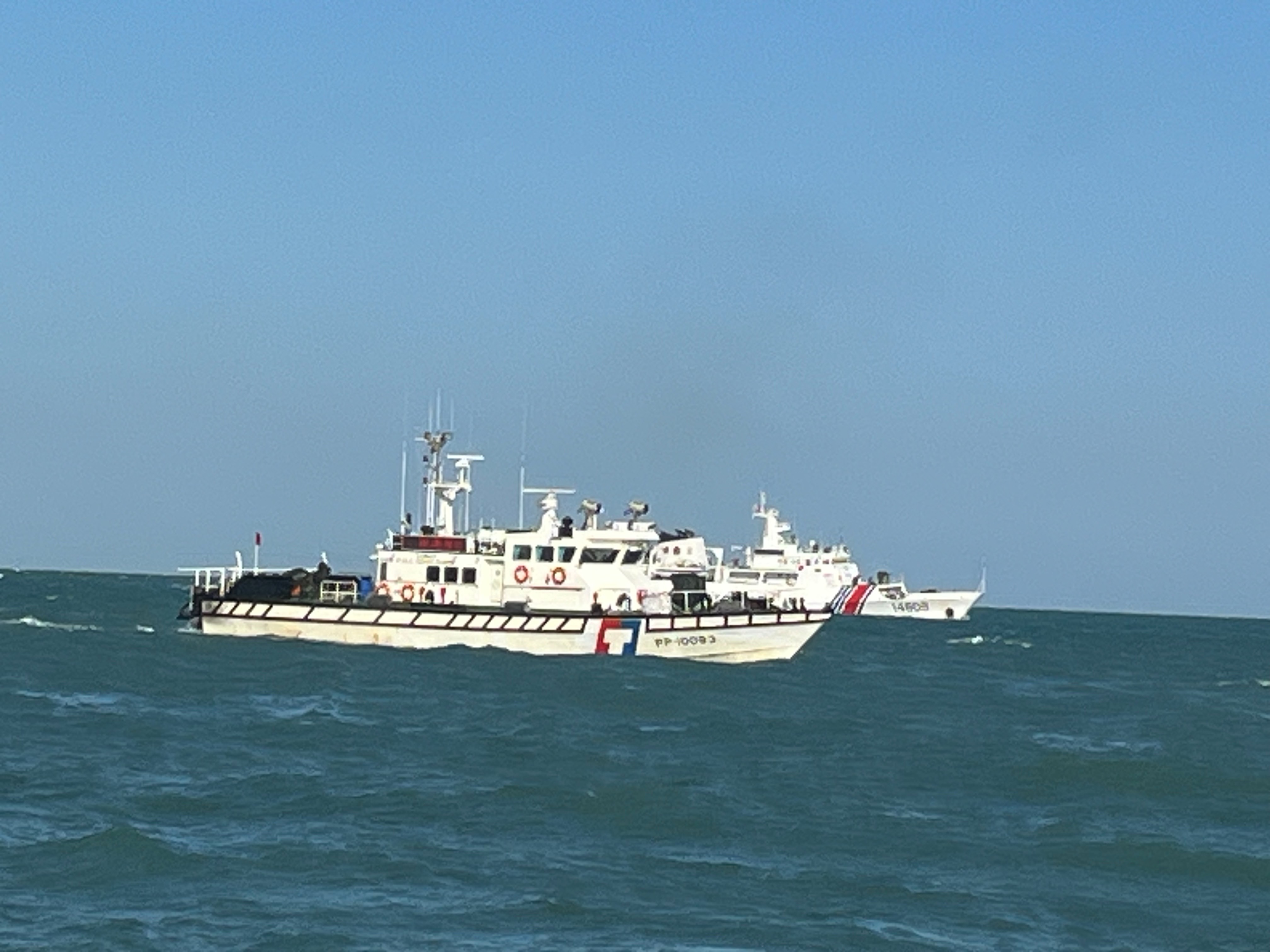中國海警船5月第5度編隊航入金門水域 臺灣海巡署全程對應驅離