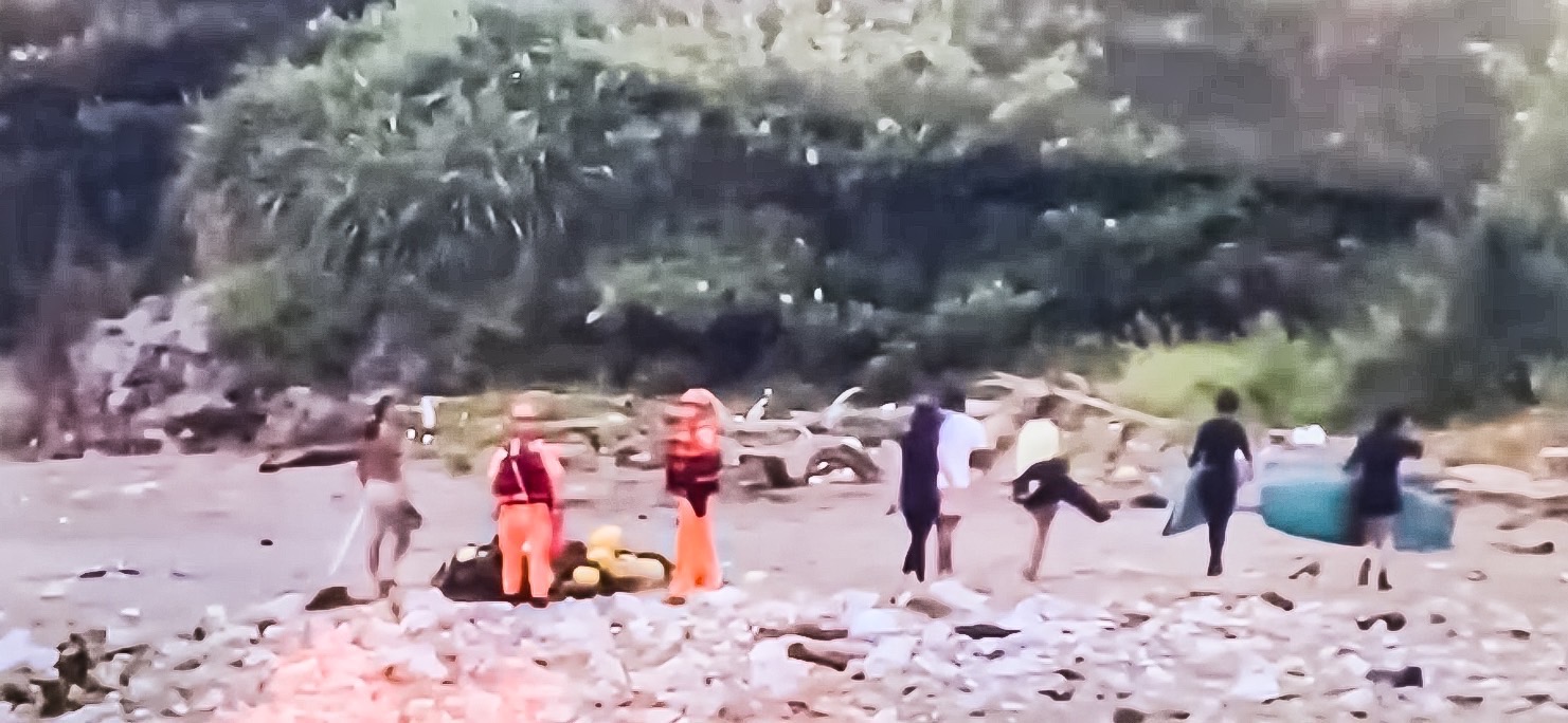 禁制令期間民眾海口沙灘戲水　海巡即刻前往勸離