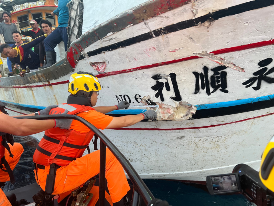 陸漁船不慎擦撞我漁船　　海巡新竹艦促成雙方和解