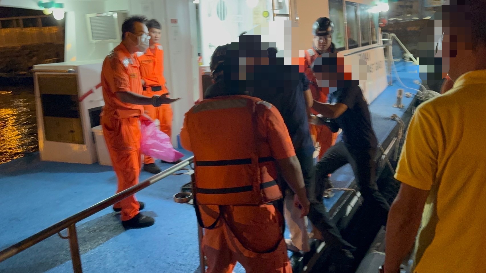 北竿鄉親頭部外傷 海巡急送南竿就醫