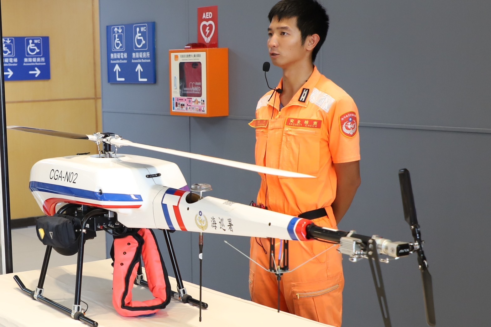 有關「海防問題應跨部會研擬海上交通安全法」及「陸飛型無人機頻落海」等報導，海巡署說明具體作為如下