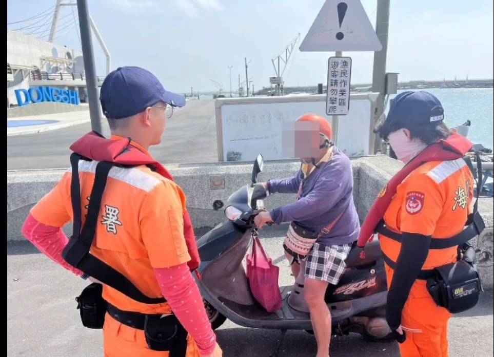 【強颱康芮襲台  海巡待命嚴加戒備】
