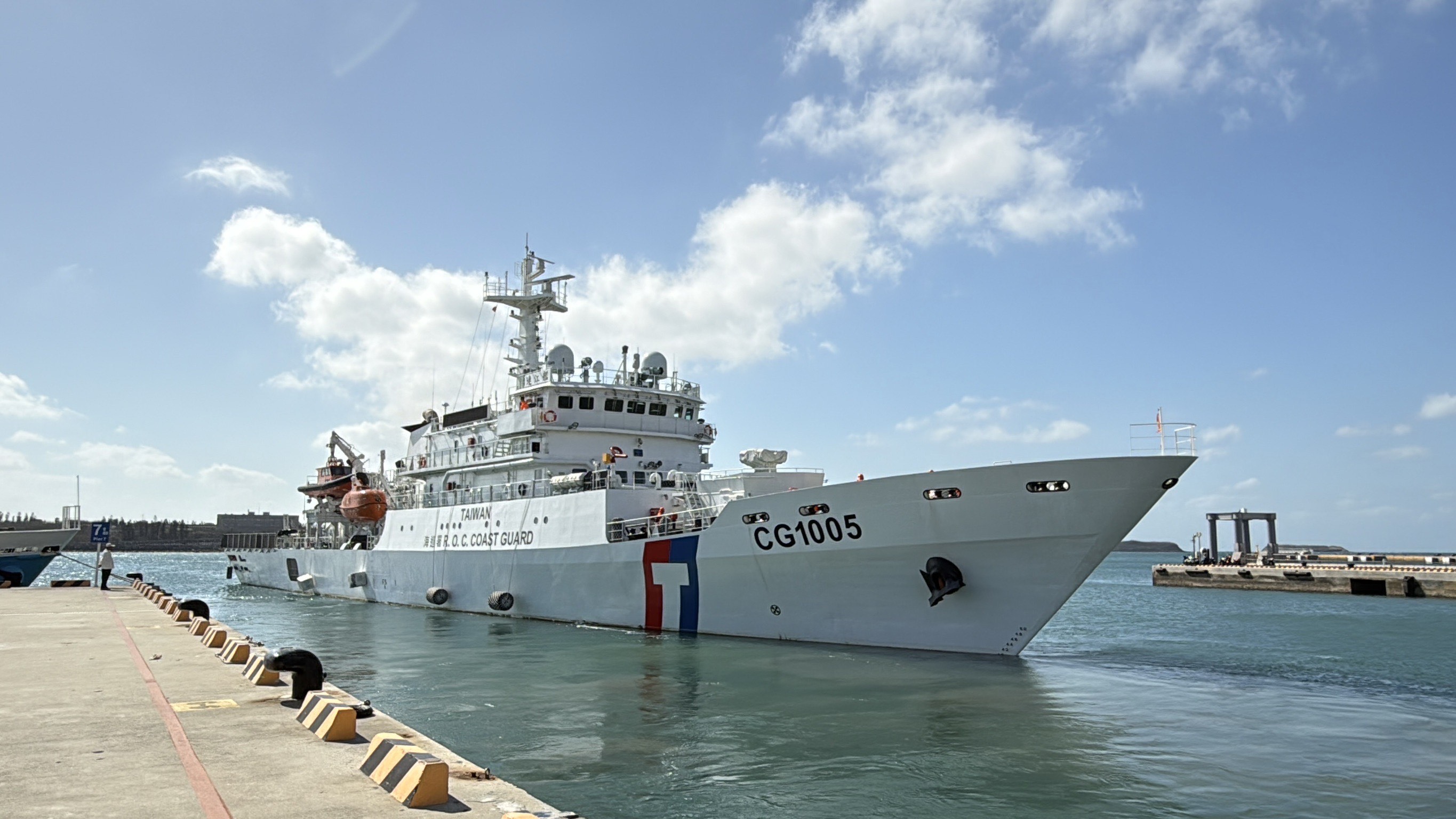 新造連江艦進駐馬公 厚植澎湖執法能量