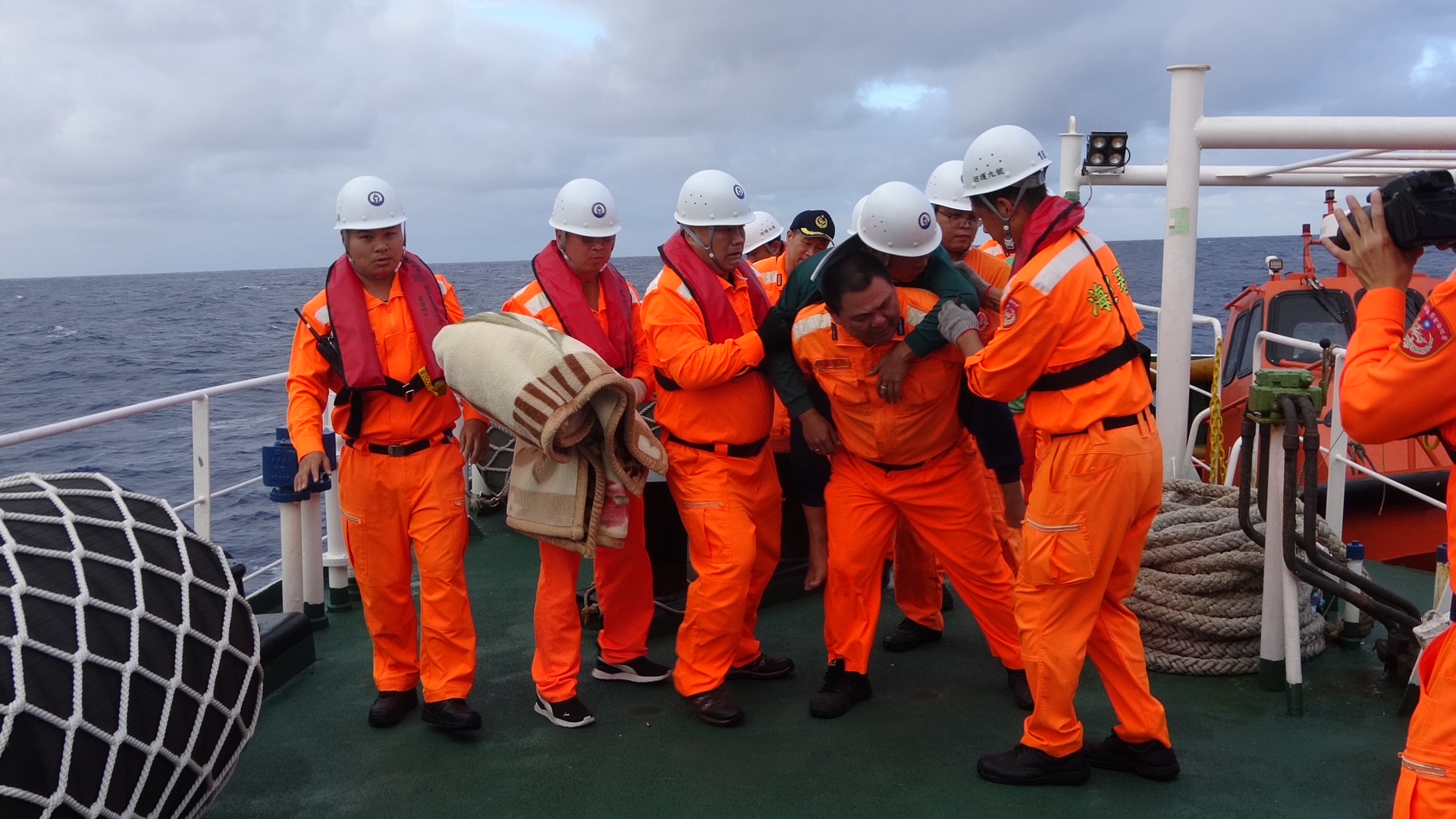 台籍船長作業突中風  海空聯合成功後送救援