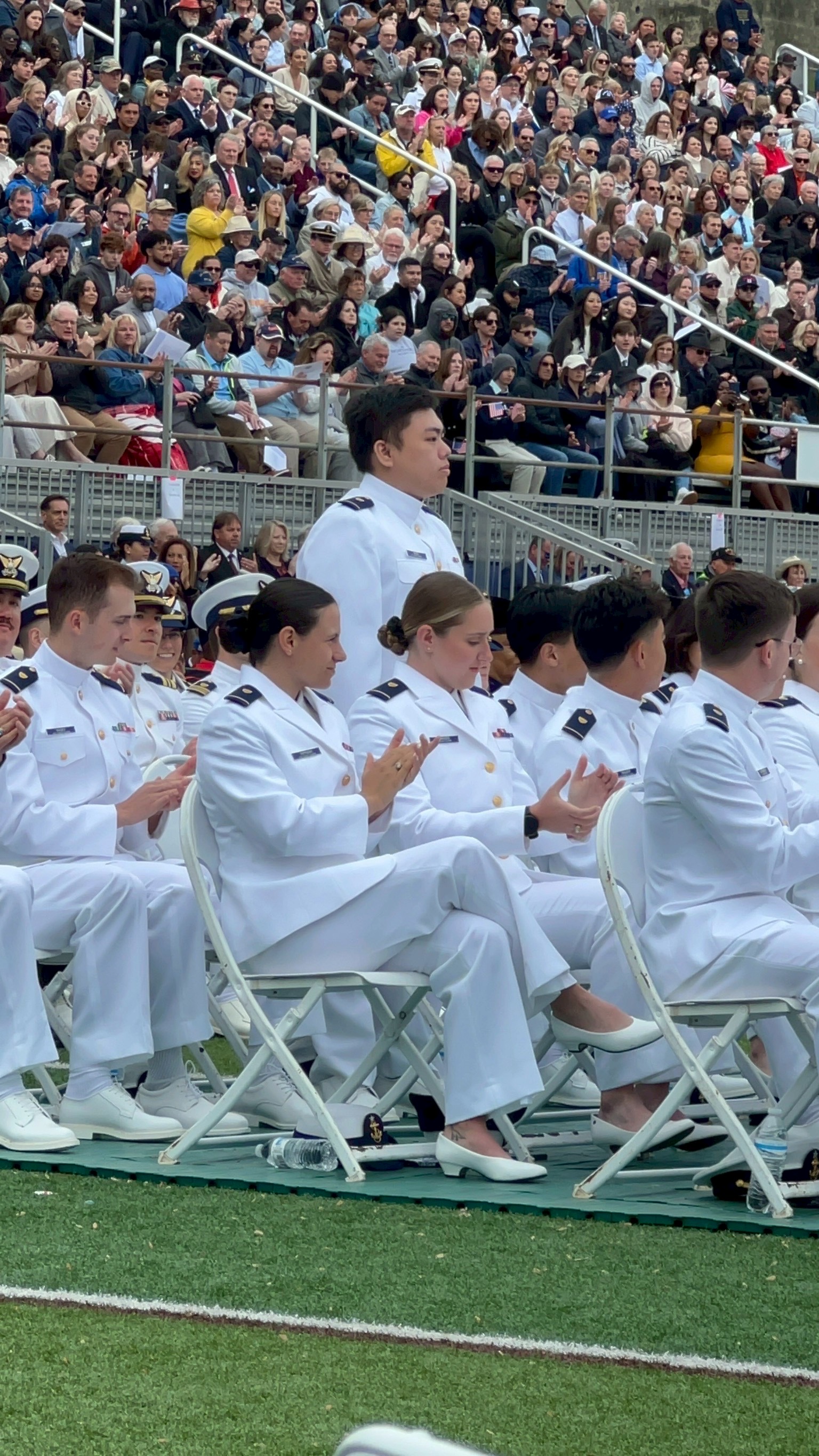 海巡署首位選送美國海岸防衛學院楊凱閎畢業 榮耀返國任職海巡軍官