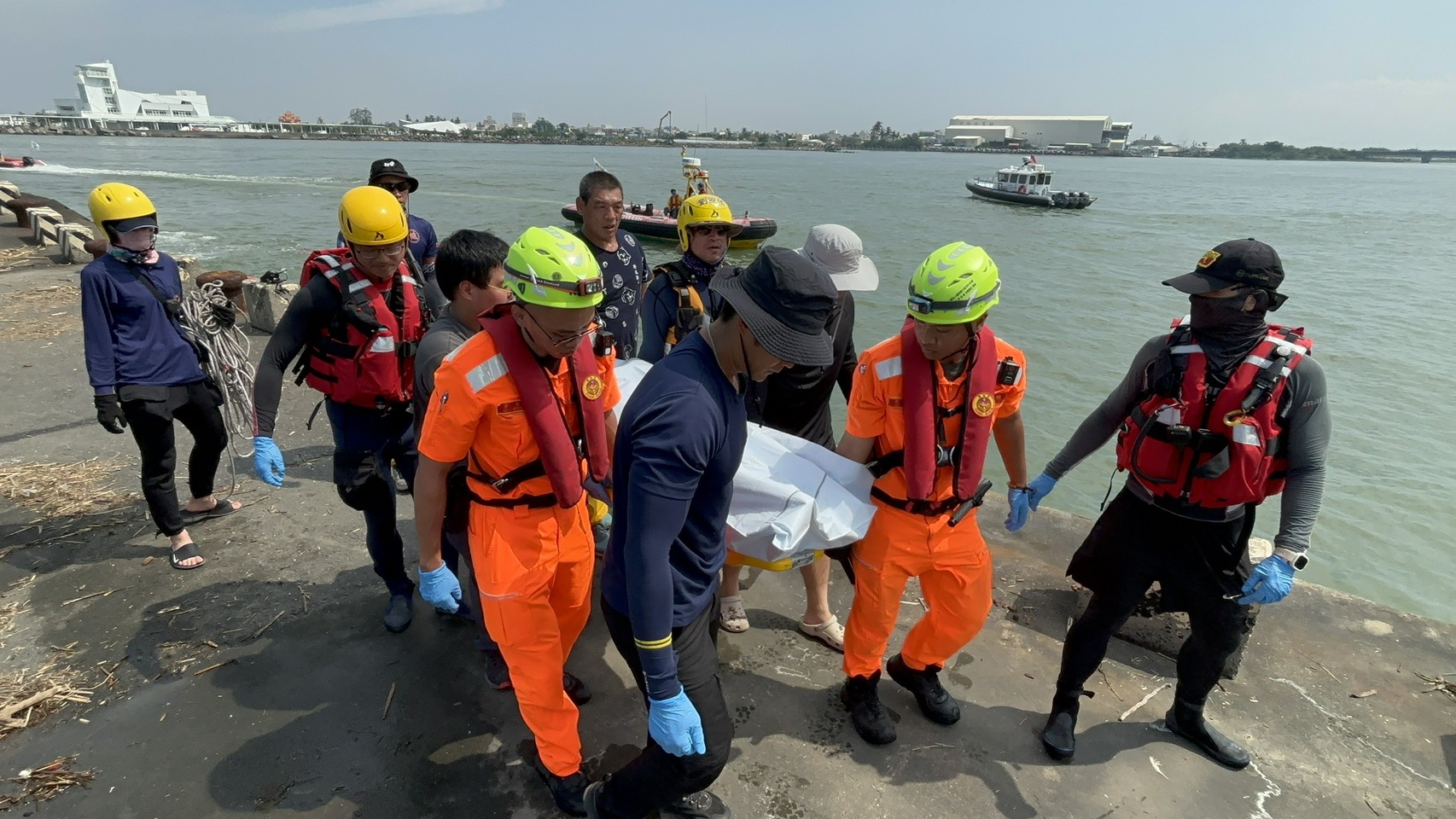 民眾搭乘類船型浮具落海  海巡馳援仍不幸身亡