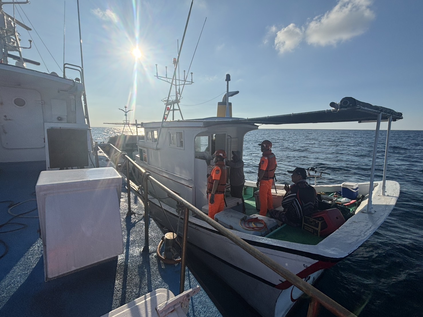 漁船失去動力七美外海漂流  澎湖海巡趕赴協處故障排除