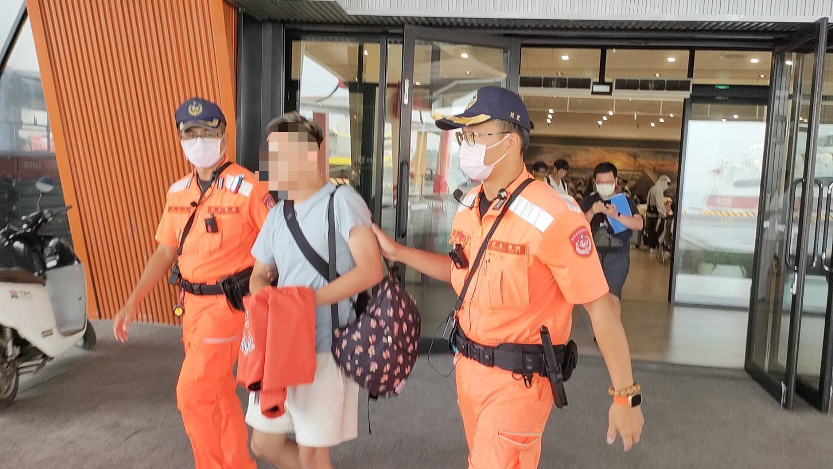 中秋連假前夕港安嚴查　布袋商港連獲詐欺、毒品通緝犯