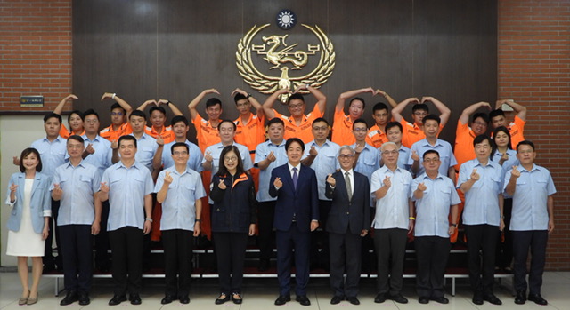 總統勗勉海巡同仁 感謝守護國家安全