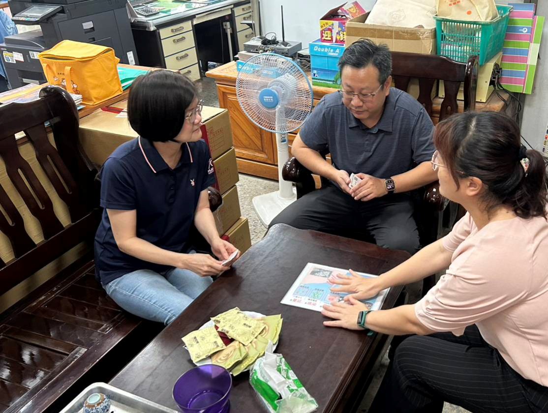 偵防分署北門查緝隊於3月25日在臺南市北門區三慈國小運用跑馬燈海實施預防犯罪宣導。