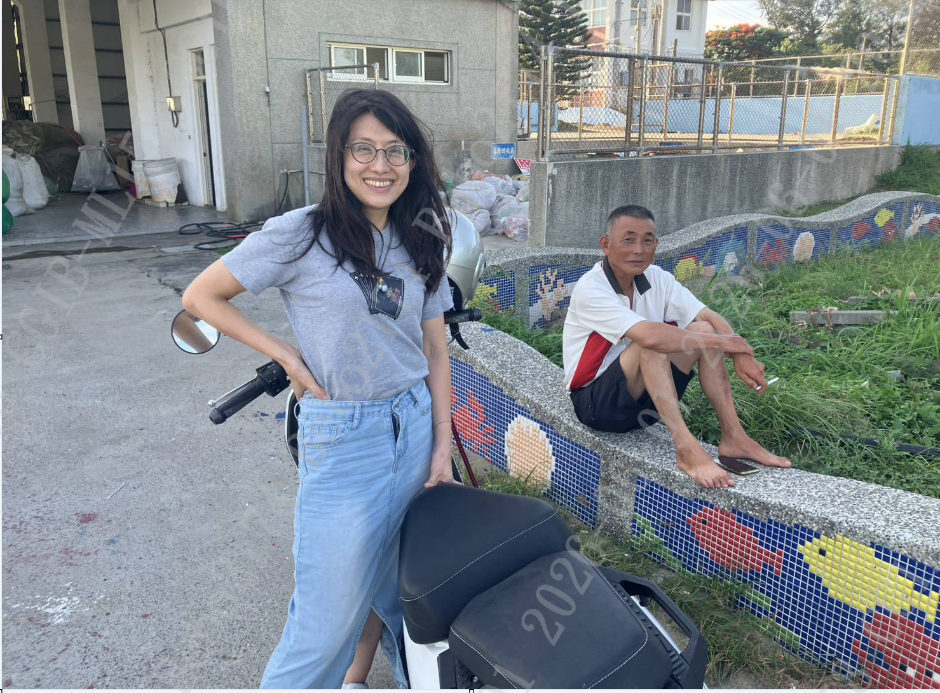 偵防分署5月26日苗栗查緝隊於通霄漁港運用漁民聯訪實施預防犯罪宣導。