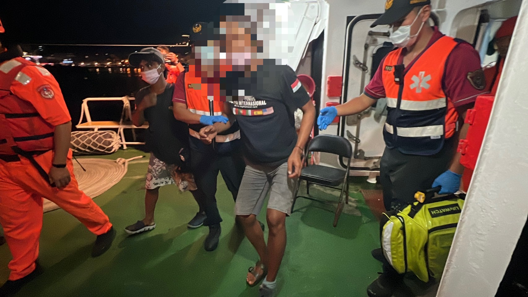 外籍移工海上作業受傷 海巡前往救援後送就醫