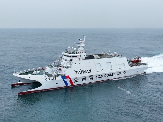 針對中國海警今（29）日聲稱「朱家尖艦編隊位中國臺灣島以東海域依法開展常態化執法巡查」，海巡署已調派「蘭嶼巡防艦」等艦艇全程掌握監控，並嚴正駁斥中國海警「假執法、真侵擾」的認知作戰如下：